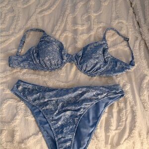 Hollister curvy bikini set